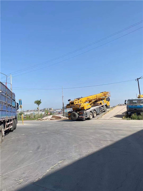 蒲县25吨吊车的租赁价格大概是多少？