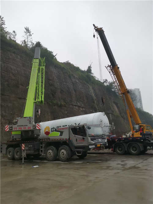 蒲县“不怕风雨冻”—— 吊车的 “恶劣环境适应” 技术